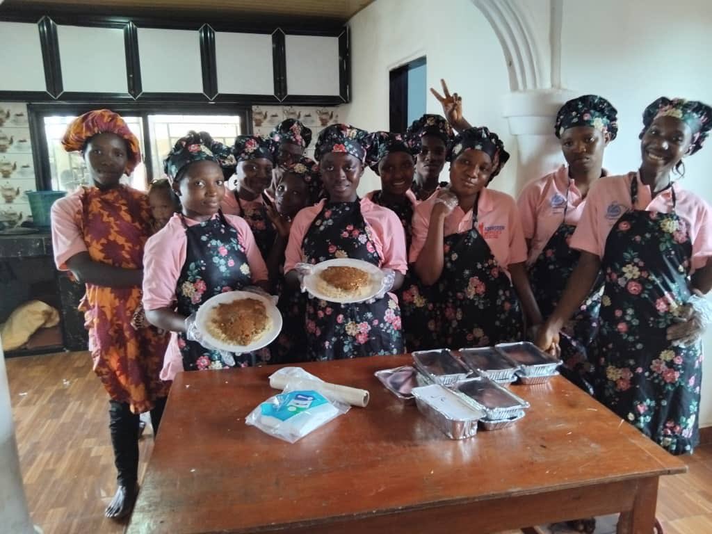 As the world celebrates July 15th ‘World Youth Skills Day’  Aberdeen Women’s Centre in Freetown, Sierra Leone continues to empower the Dream Girls at the skills Training Centre.

#youthskillsday #freetown