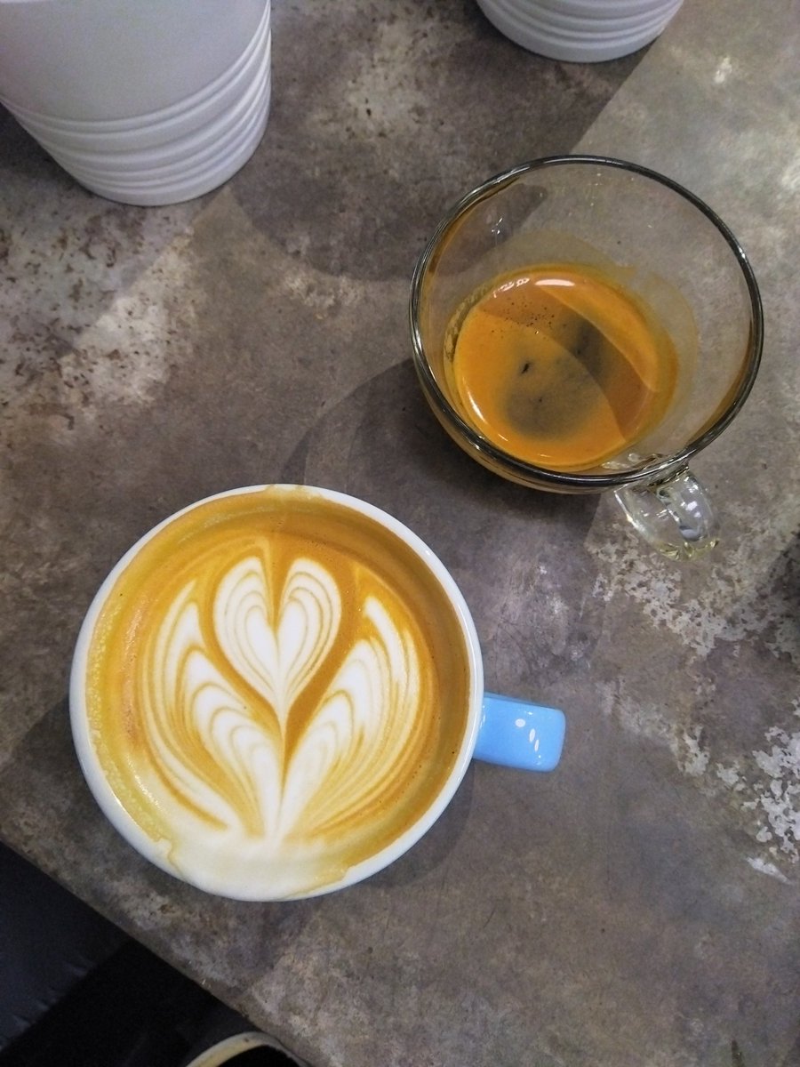 Seperti....
Kosong....