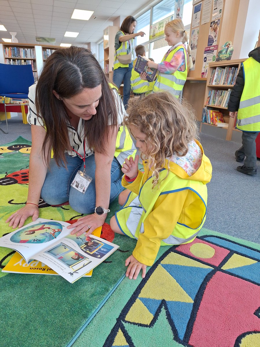 CoppiceB75's tweet image. Thank you to Mere Green library for a lovely morning reading books. #Reception