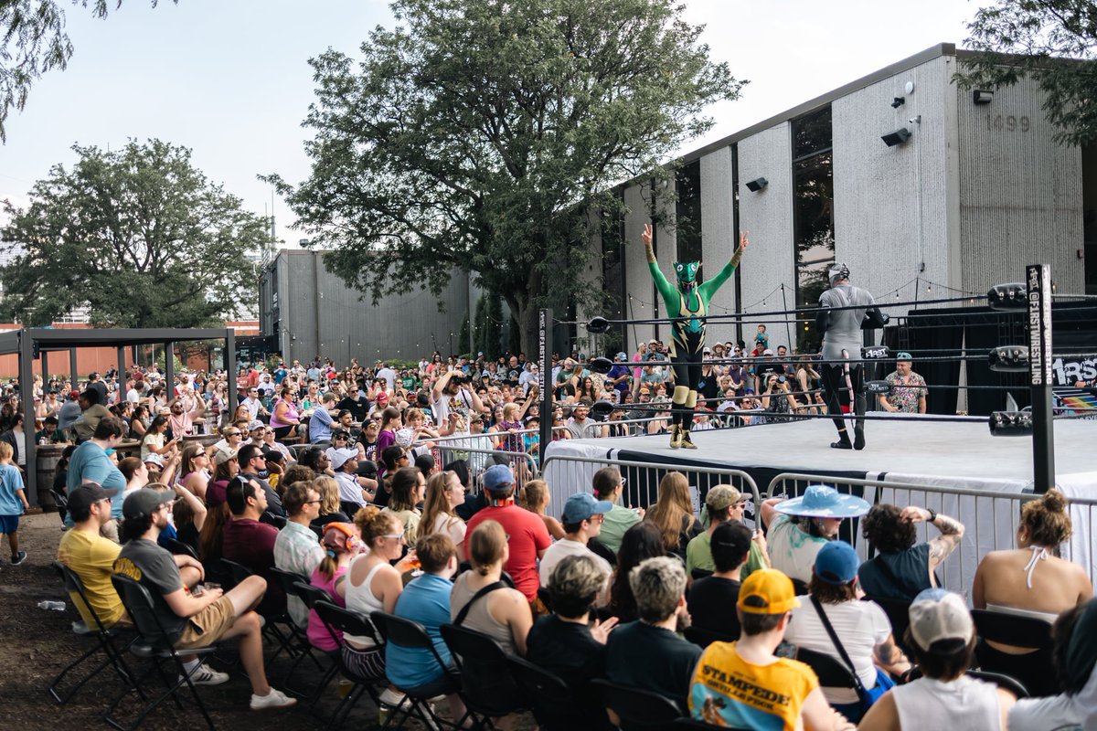 f1rstwrestling's tweet photo. Much love to Minneapolis for showing up, and showing out on Sunday for @f1rstwrestling’s #PRYESFREEFORALL. ❤️
Cheers to our friends at @pryesbrewing. 🍻 Many thank you’s for being such amazing hosts. https://t.co/HgG3yyxO28