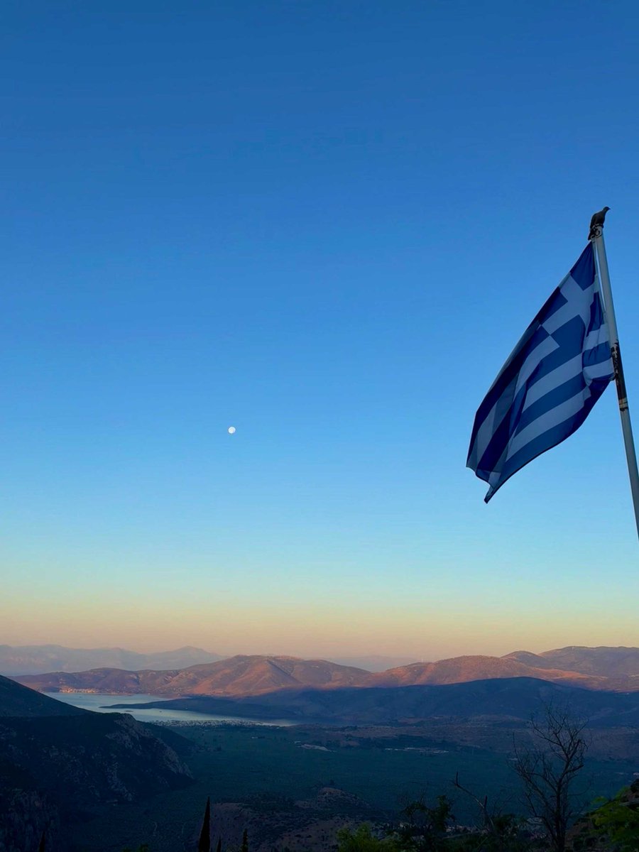 College Year in Athens tweet media