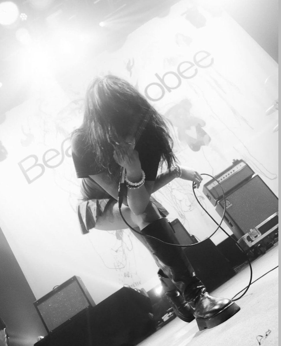 beabadoobee tweet media