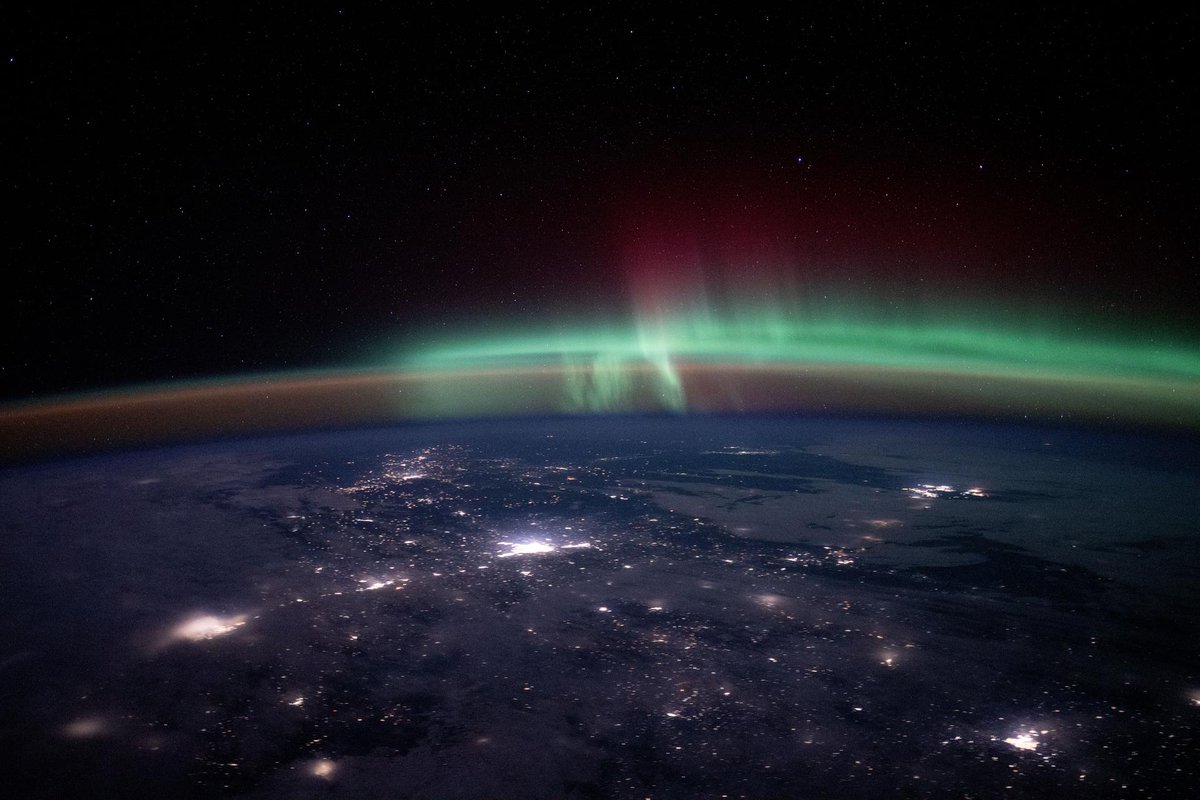NASASpaceAlerts's tweet image. An update for our @AsteroidWatch community:
This account will soon become @NASASpaceAlerts. We'll continue to share the latest on near-Earth objects and planetary defense while adding coverage of meteors, solar flares, and other notable space weather events. Stay tuned!