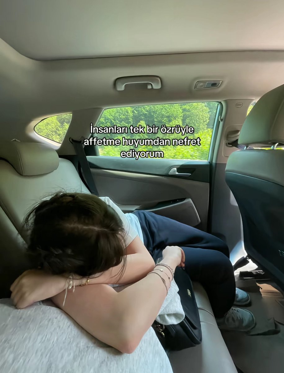 erz🫧 (@liferacerza) on Twitter photo 