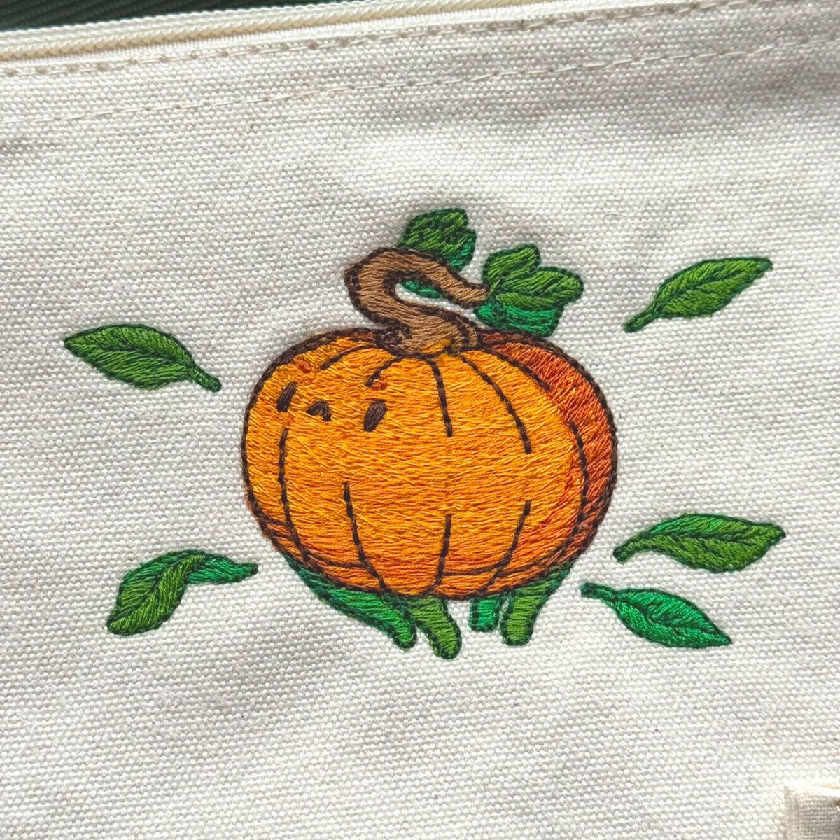 andthegrunlings's tweet image. Some closeups of my Grunling embroideries :)🌱 I`m concentrating a bit more on drawing, illustration projects and my game right now but I want to get back to this new craft soon and get T-shirt embroideries ready for you