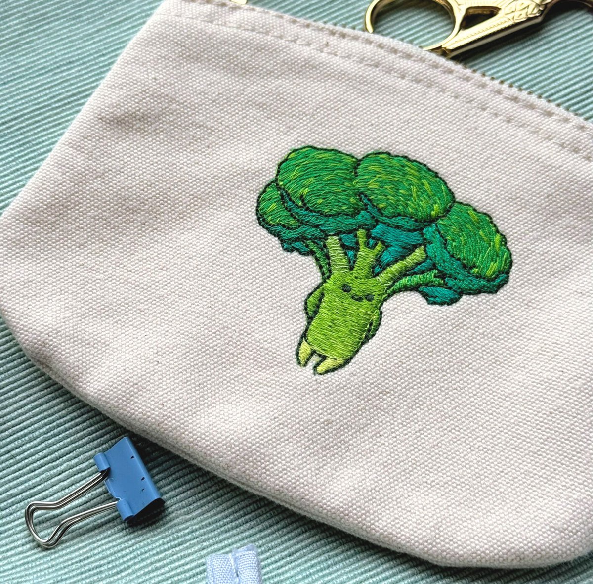 andthegrunlings's tweet image. Some closeups of my Grunling embroideries :)🌱 I`m concentrating a bit more on drawing, illustration projects and my game right now but I want to get back to this new craft soon and get T-shirt embroideries ready for you