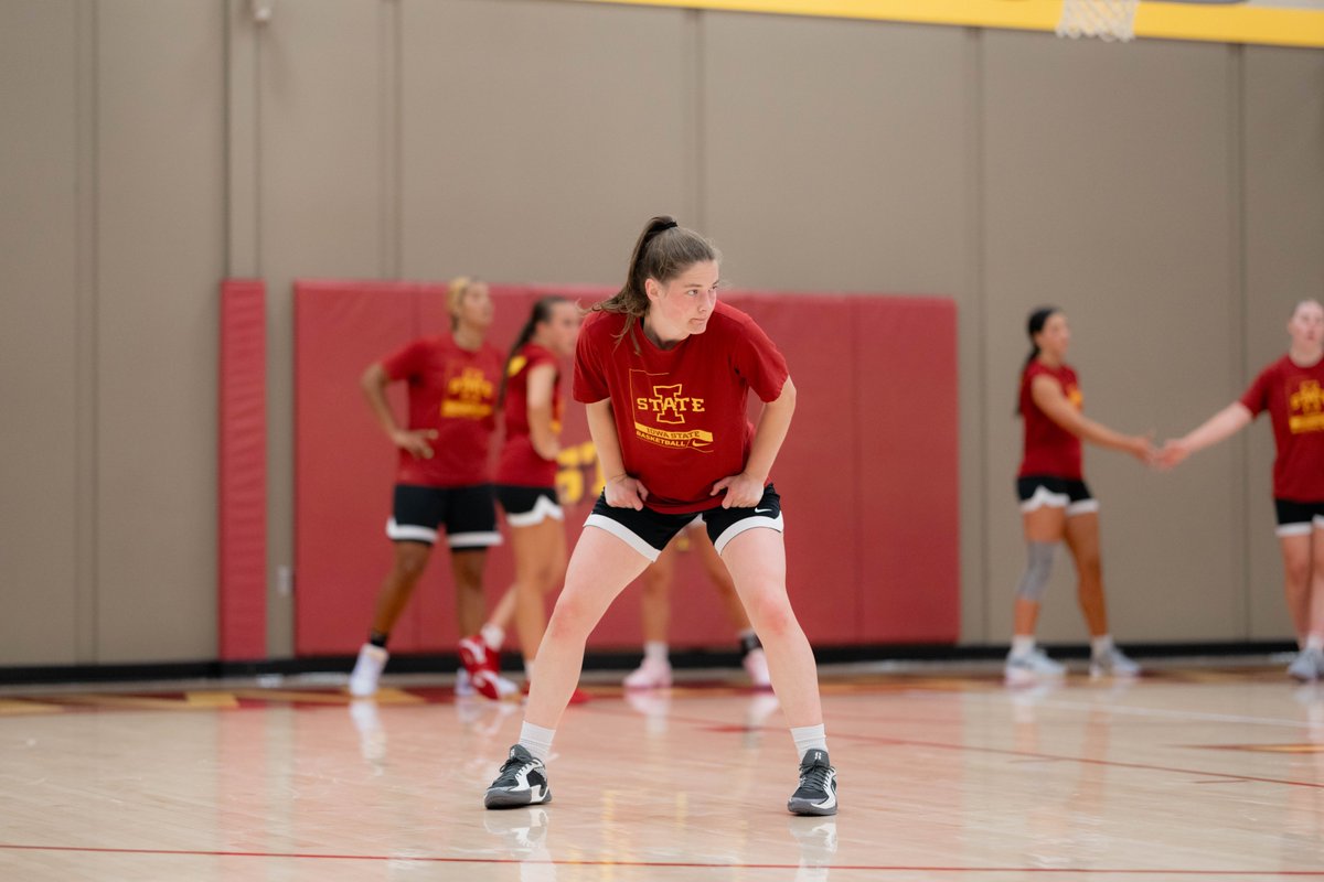 CycloneWBB's tweet image. We keep building 🧱

🌪️🏀🌪️