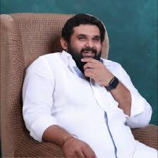 ஆதவ் அர்ஜுன் ரெட்டி அவரது இனத்தை சேர்ந்த அமர் பிரசாத் ரெட்டி மாடலில் பீலா விட்டிருக்கிறார்.முன்பு அமர் தனது உயிருக்கு ஆபத்து என்றார்.அதே போல் ஆதவும் கூவியுள்ளார். 15 நாட்களுக்கு முன்பு ஆதவ் வீட்டை அடையாளம் தெரியாதவர்கள் வேவு பார்த்தார்களாம்! ஒன்றிய அரசே ஆதவ் ரெட்டிக்கு zபிரிவு