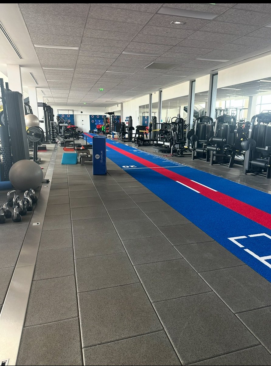 Sergio Jiménez Rubio (PhD) (@sjimenezrubio_) on Twitter photo Hace unos días firmé contrato como Readaptador físico (Réathletiséur Sportif) para trabajar e investigar con primer equipo <a href="/PSG_inside/">Paris Saint-Germain</a>
Gracias por vuestra confianza y agradecido siempre a los clubes que marcan mi trayectoria <a href="/realvalladolid/">Real Valladolid C.F.</a> <a href="/GetafeCF/">Getafe C.F.</a>
Vamos 💪 Hace unos días firmé contrato como Readaptador físico (Réathletiséur Sportif) para trabajar e investigar con primer equipo <a href="/PSG_inside/">Paris Saint-Germain</a>
Gracias por vuestra confianza y agradecido siempre a los clubes que marcan mi trayectoria <a href="/realvalladolid/">Real Valladolid C.F.</a> <a href="/GetafeCF/">Getafe C.F.</a>
Vamos 💪
