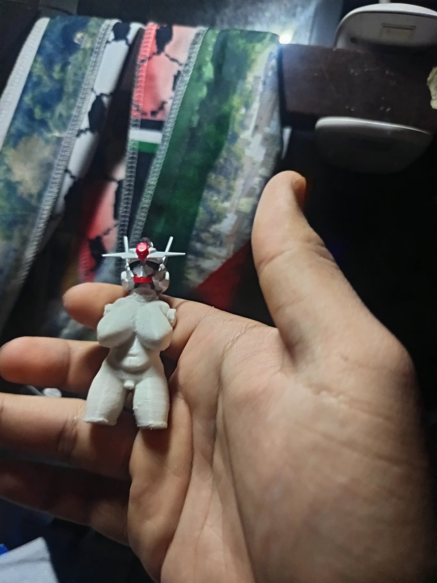amarruddin08's tweet photo. @yli722222 what you think? my first nsfw 3d desing and print https://t.co/Xl1gnYCd3M
