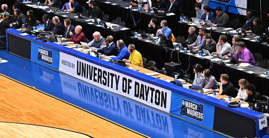 DaytonHoopla's tweet image. Since 2001, the NCAA has called UD Arena home for the opening games of March Madness. And #TheRoadStartsHere through 2028.
Read more: daytonflyers.com/news/2024/10/2…