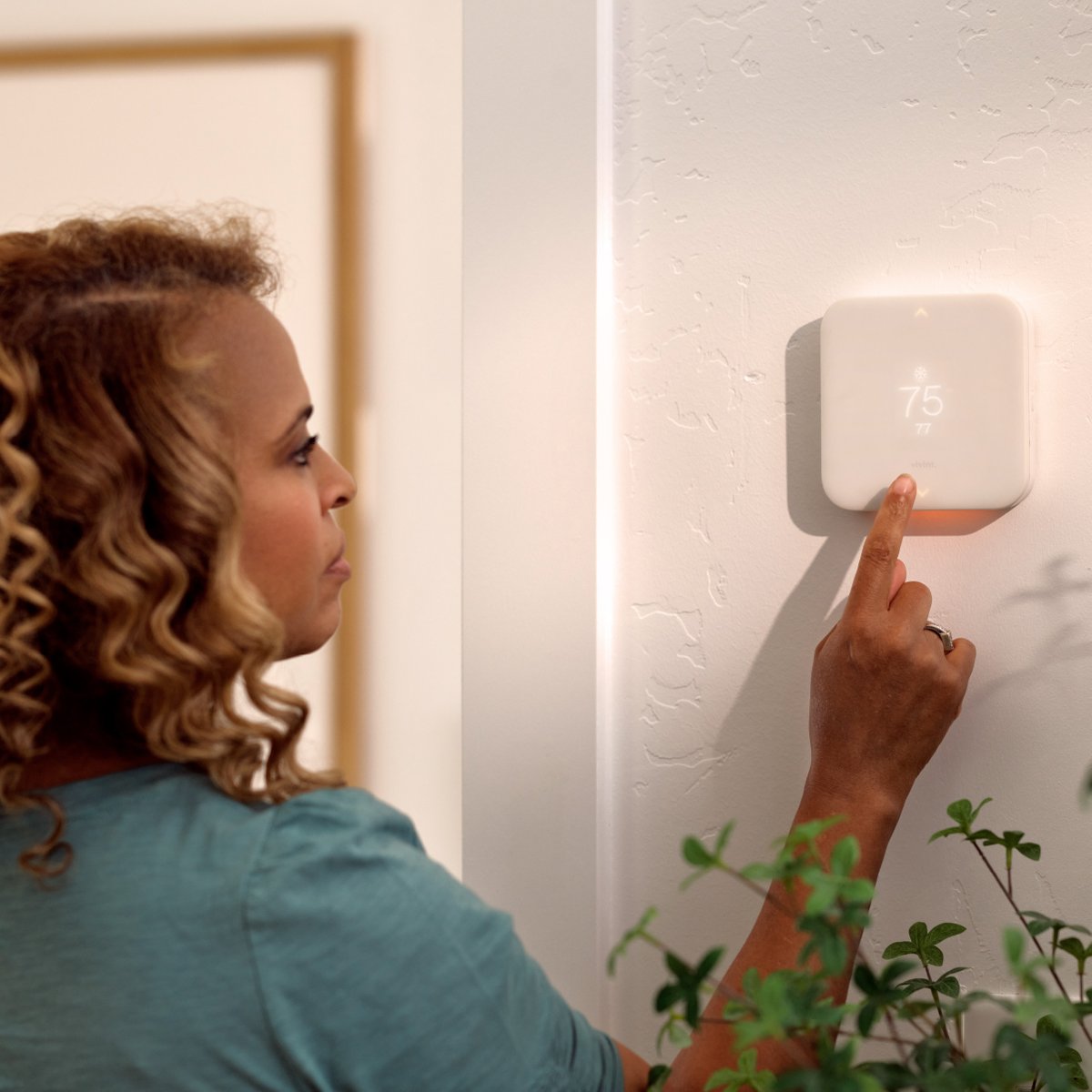 Going on vacation this summer? Don’t forget to prep your home to save energy while away! Before you go: 

✔️ Adjust your thermostat 4 degrees higher 
✔️ Unplug electronics to avoid phantom energy 
✔️ Close blinds or curtains to block out heat

More tips: ms.spr.ly/6013ShCqP