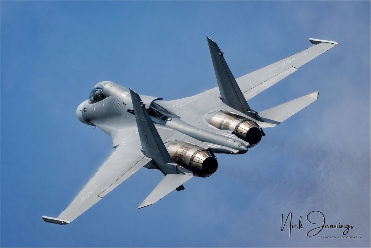 darealnjennings's tweet image. My last shot from Zhuhai for this week, as I'm off to RIAT tomorrow! This is a PLAAF Shenyang J-16 Qianlong, sadly it was quite a poor display compared to some of the other participants.