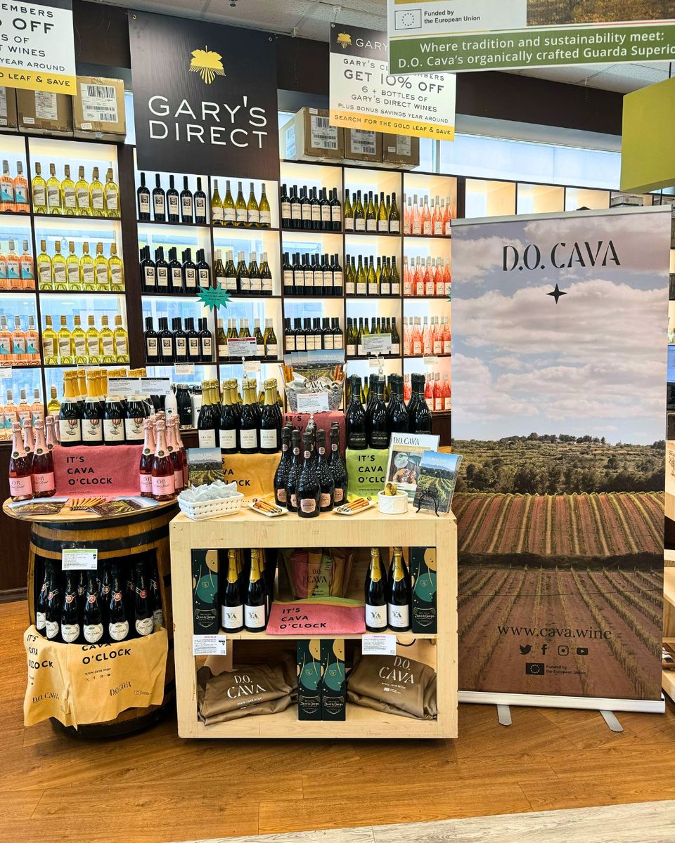 Did you know Cava is made in the traditional method, or méthode champenoise? 🥂 Discover the excellence of Spain's sparkling wine during #CavaMonth this July! Explore more: bit.ly/3TiNay2 <a href="/DO_Cava/">D.O. Cava</a>