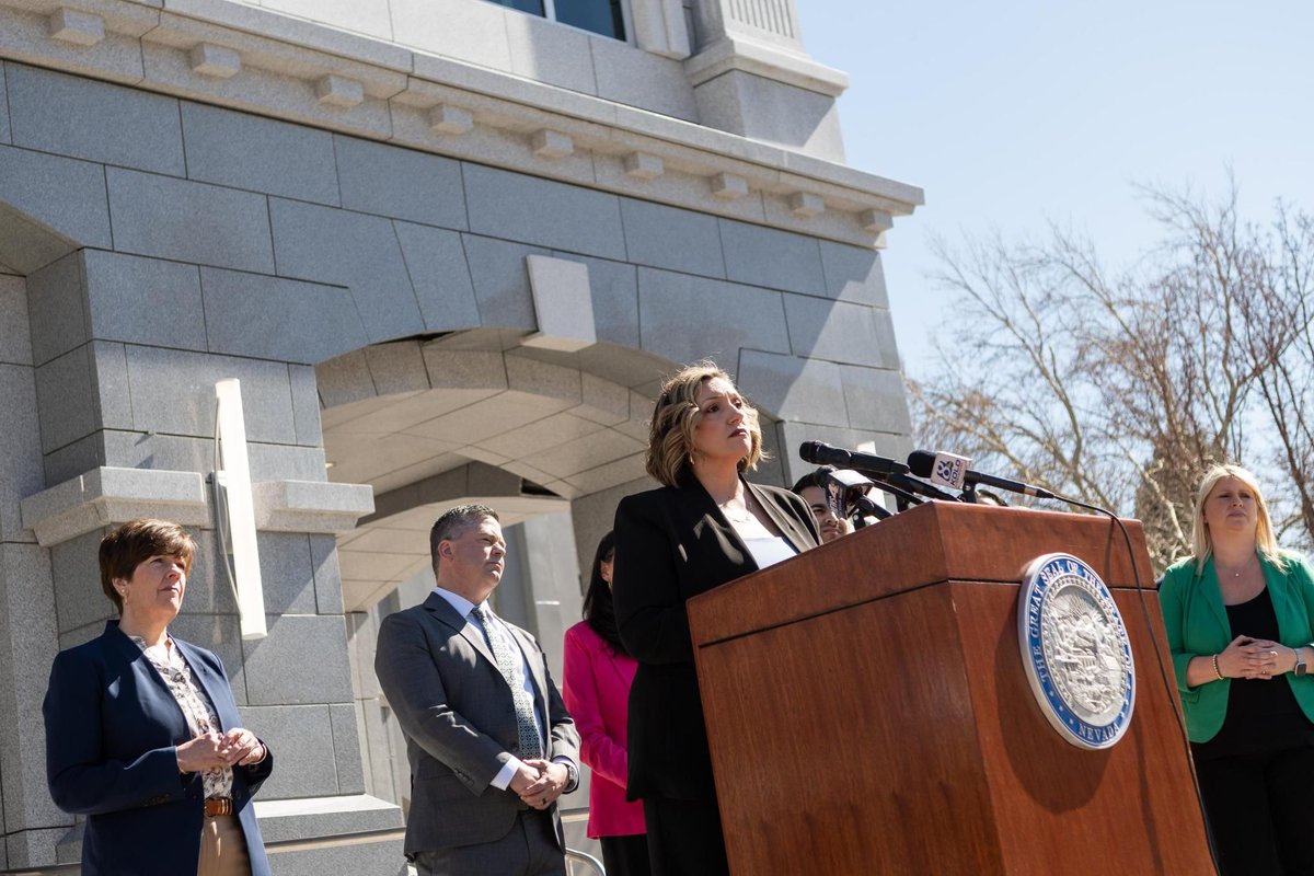 Nevada Independent (@thenvindy) on Twitter photo Senate Majority Leader Nicole Cannizzaro (D-Las Vegas) is running for attorney general, telling The Indy that she’s focused on public safety, protecting Nevadans’ rights and fighting for a better economy.
<a href="/tabitha_mueller/">Tabitha Mueller</a> reports: thenevadaindependent.com/article/top-st… Senate Majority Leader Nicole Cannizzaro (D-Las Vegas) is running for attorney general, telling The Indy that she’s focused on public safety, protecting Nevadans’ rights and fighting for a better economy.
<a href="/tabitha_mueller/">Tabitha Mueller</a> reports: thenevadaindependent.com/article/top-st…