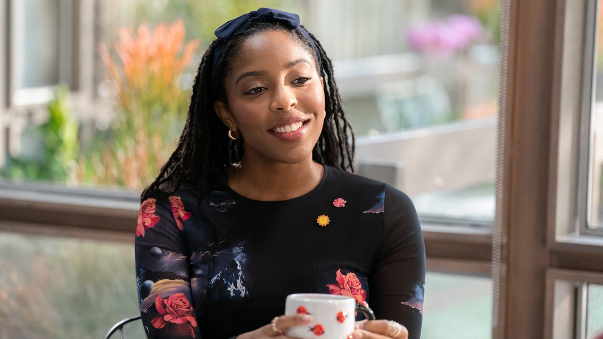 FilmUpdates's tweet photo. #EMMY nominations — Outstanding Supporting Actress in a Comedy Series

Liza Colón-Zayas, The Bear
Hannah Einbinder, Hacks
Kathryn Hahn, The Studio
Janelle James, Abbott Elementary
Catherine O'Hara, The Studio
Sheryl Lee Ralph, Abbott Elementary
Jessica Williams, Shrinking https://t.co/azdRf5qvjk