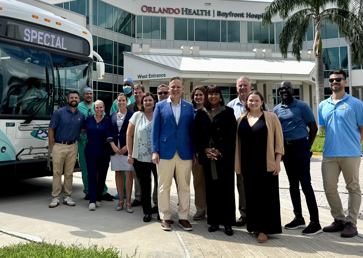 BradMillerPSTA's tweet photo. ALL @orlandohealth in #Pinellas now can use @RidePSTA just by presenting their OH name badge while boarding any bus!🚎. #UPASS partnerships 🔥 https://t.co/p8aY2hpjss
