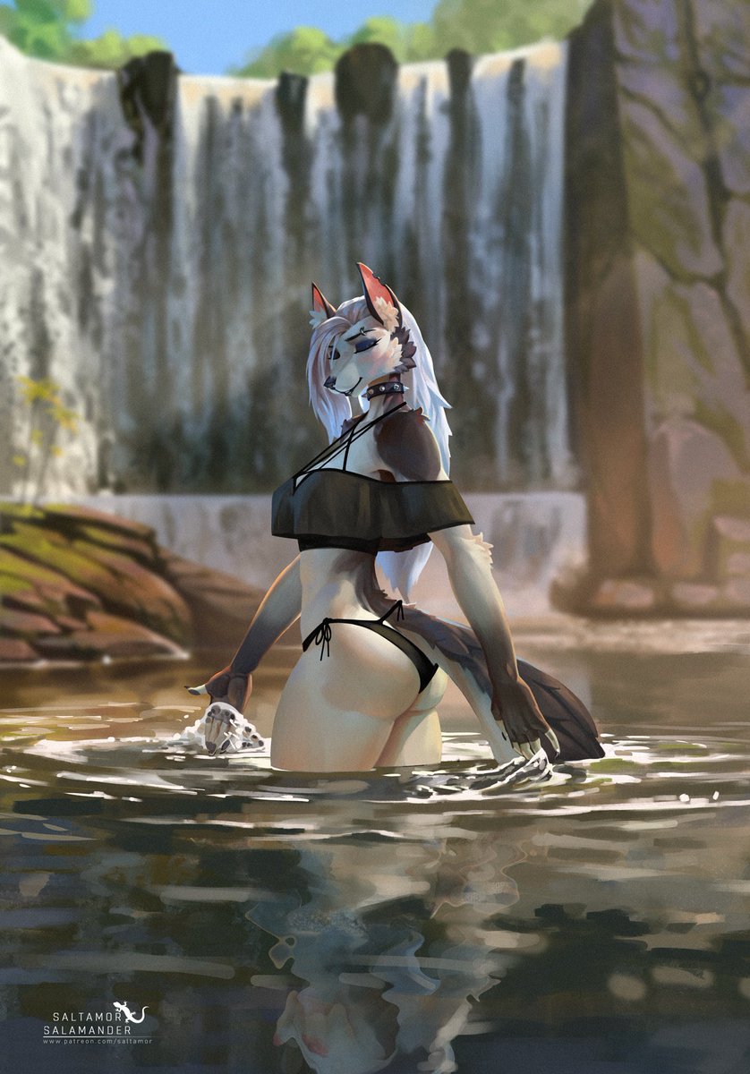 Loona on the waterfall☀️