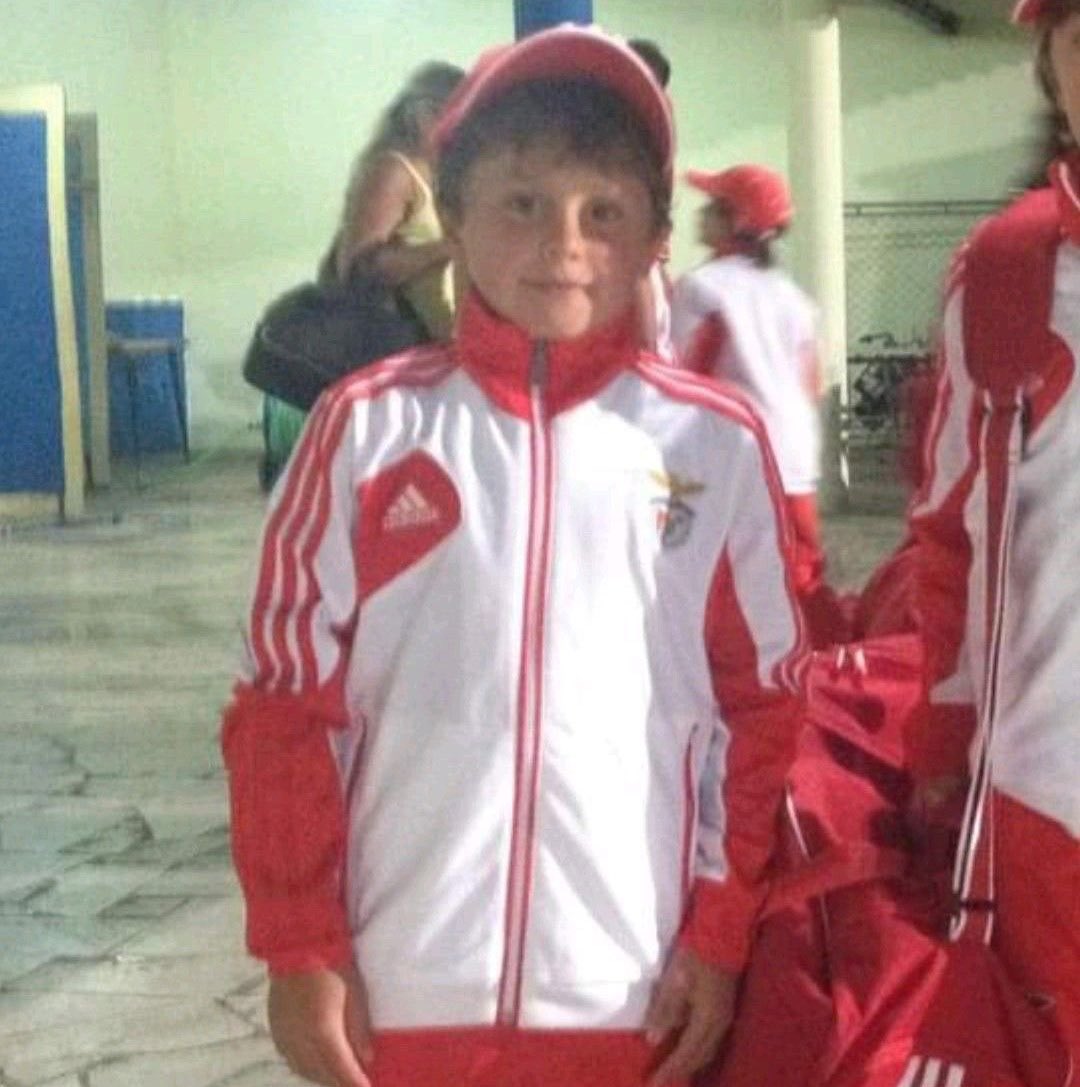 parisean10's tweet image. Joa neves the last time Barcelona won a Champions league