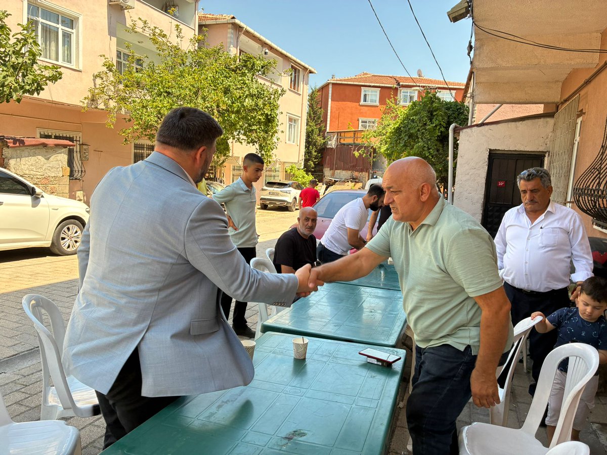 Feyzullah Torlak فيظ الله تورلاك (@feyzullahtorlak) on Twitter photo “Acılar paylaştıkça azalır, dualarla hafifler.”
Komşularımızdan Yasin Şekergümüş'ün vefat eden annesi için taziye ziyaretinde bulunduk.
Allah rahmet eylesin, makamı âli olsun.
<a href="/abdullahozdemir/">Abdullah Özdemir</a>
<a href="/UgurUyhan/">Uğur Uyhan</a>
<a href="/ak_sancaktepe/">AK Parti Sancaktepe</a> “Acılar paylaştıkça azalır, dualarla hafifler.”
Komşularımızdan Yasin Şekergümüş'ün vefat eden annesi için taziye ziyaretinde bulunduk.
Allah rahmet eylesin, makamı âli olsun.
<a href="/abdullahozdemir/">Abdullah Özdemir</a>
<a href="/UgurUyhan/">Uğur Uyhan</a>
<a href="/ak_sancaktepe/">AK Parti Sancaktepe</a>