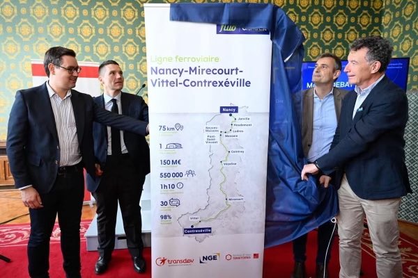 MajoriteGE's tweet image. La réouverture de la ligne Nancy–Contrexéville avance ! La Région Grand Est lance la Maison du projet, une expo itinérante pour informer les habitants sur ce chantier créateur d’emplois et tourné vers l’avenir ! A découvrir du 15 juillet au 15 octobre !

Communiqué de presse :…
