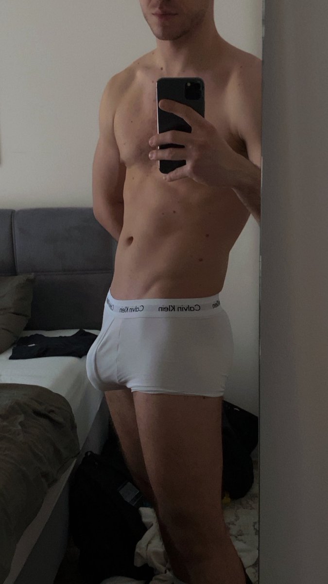 John Rollly tweet media