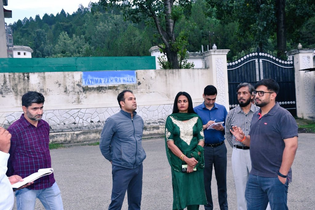 Information and PR , Rajouri (@diorajouri) on Twitter photo Registrar #BGSBU Abhishek Sharma reviews campus development projects.
Inspected faculty quarters, guest house, day care centre & indoor stadium site.
Directed for Girlsβ Hostel construction, campus beautification & CCTV installation.
<a href="/OfficeOfLGJandK/">Office of LG J&K</a>
<a href="/bgsbuofficial/">BGSB University</a> <a href="/Abhi1shrma/">Abhishek Sharma</a> Registrar #BGSBU Abhishek Sharma reviews campus development projects.
Inspected faculty quarters, guest house, day care centre & indoor stadium site.
Directed for Girlsβ Hostel construction, campus beautification & CCTV installation.
<a href="/OfficeOfLGJandK/">Office of LG J&K</a>
<a href="/bgsbuofficial/">BGSB University</a> <a href="/Abhi1shrma/">Abhishek Sharma</a>
