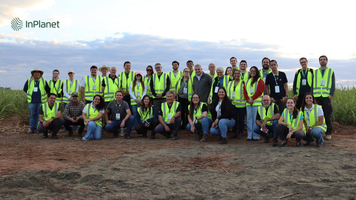 InPlanet | Measurable. Scalable. Certified Credits (@inplanet_earth) on Twitter photo Last week, part of the <a href="/inplanet_earth/">InPlanet | Measurable. Scalable. Certified Credits</a> team hosted a field day during the V Congresso Brasileiro de Rochagem, the 5th edition of Brazil’s leading event on rock dust and soil remineralization. 🇧🇷🪨
We took delegates from the congress to the farm where we issued the world's first Last week, part of the <a href="/inplanet_earth/">InPlanet | Measurable. Scalable. Certified Credits</a> team hosted a field day during the V Congresso Brasileiro de Rochagem, the 5th edition of Brazil’s leading event on rock dust and soil remineralization. 🇧🇷🪨
We took delegates from the congress to the farm where we issued the world's first