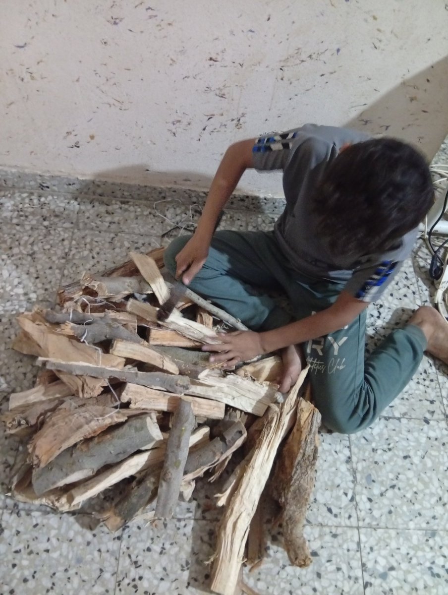 SherineIbr60442's tweet image. Every day, we live in a constant struggle.
Searching for food and water, and trying to buy firewood to cook what little food we have left.
Even firewood has become incredibly expensive.
Please… help me, even a little makes a difference 💔🙏
🔽👇👇
chuffed.org/project/126435…