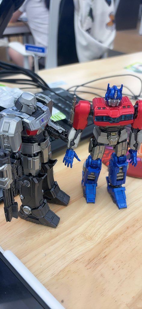 Longye___'s tweet image. 🤖❤️🤖