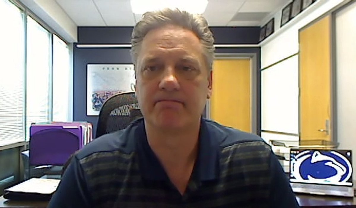 wyshynski's tweet image. Guy Gadowsky, @PennStateMHKY coach, on @penguins and @NHLFlyers fans' interest with Gavin McKenna, projected 2026 NHL 1st overall pick, playing at Penn State:
"I think it'll be strong. I don't think they're gonna be the only ones. It's very exciting for college hockey."