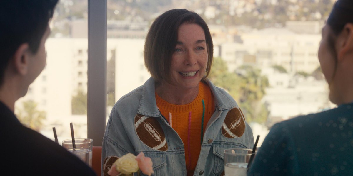 FilmUpdates's tweet photo. #EMMY nominations — Outstanding Guest Actress in a Comedy Series

Olivia Colman, The Bear
Jamie Lee Curtis, The Bear
Cynthia Erivo, Poker Face
Julianne Nicholson, Hacks
Robby Hoffman, Hacks
Zoë Kravitz, The Studio https://t.co/SCyB4sxfty