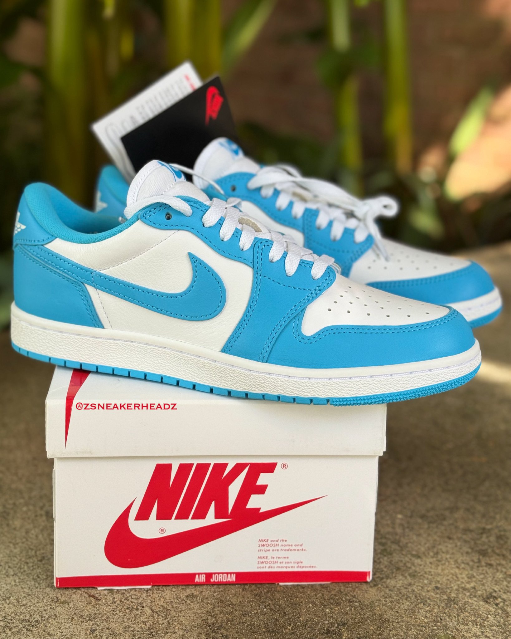 zSneakerHeadz on X: 
