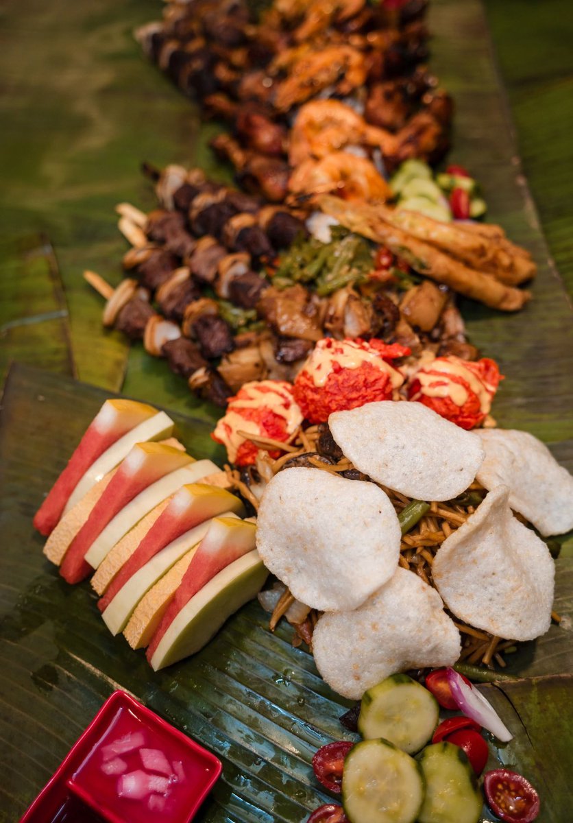 Kamayan reservations are officially LIVE‼️Join us on August 6th @ 6:30pm for the ultimate hands-on Filipino feast. 

Seats are limited, so snag yours now 🇵🇭 opentable.com/booking/experi…