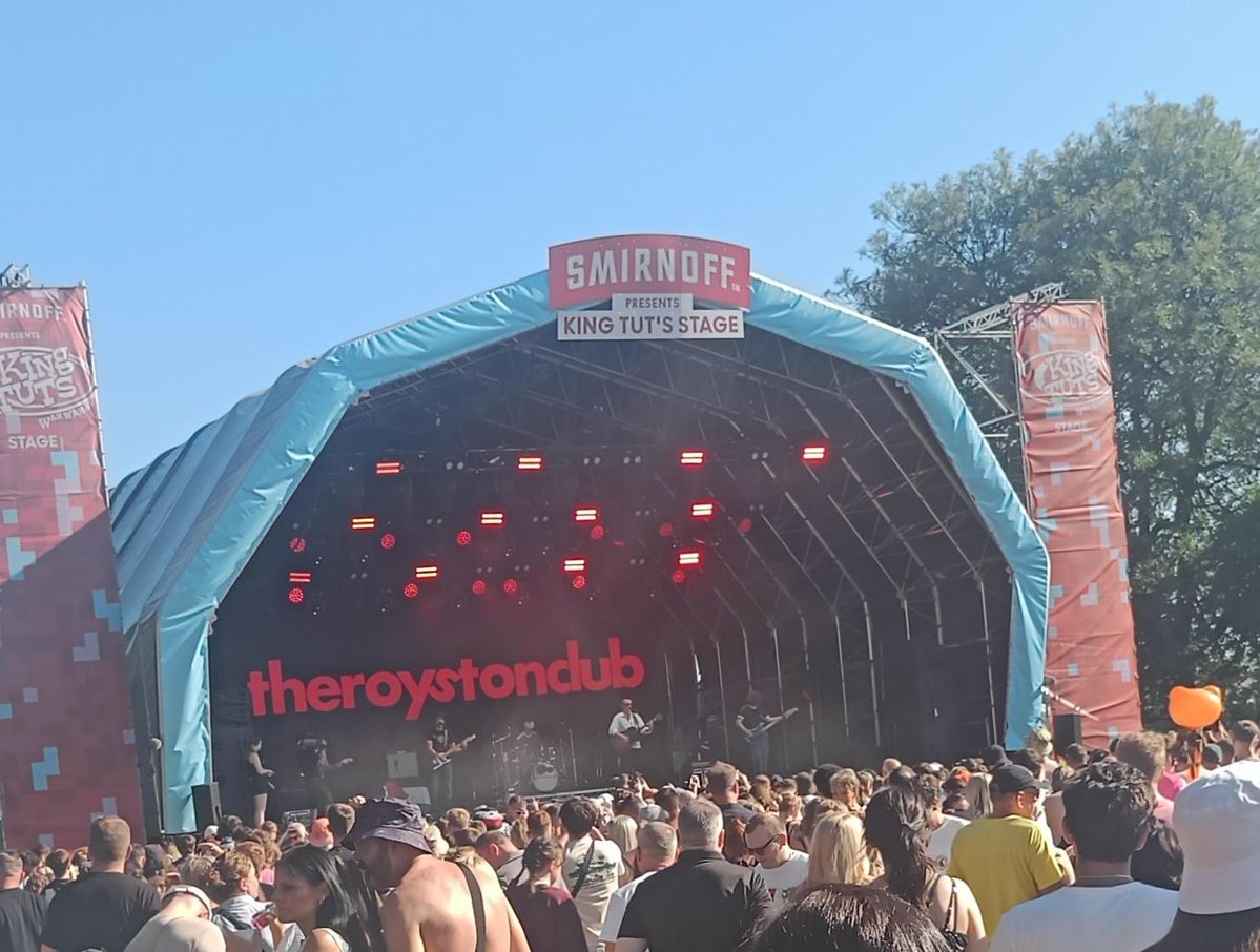 EdinburghCornEx's tweet image. We spent the weekend in the sun @trnsmtfest having the best time!
Did you attend? If you did what was your favourite set?
If you didn't, don't have gig #FOMO we have plenty acts coming up to fill the void! Including a few from the main stage! amg-venues.com/v6Wk50WpWYl