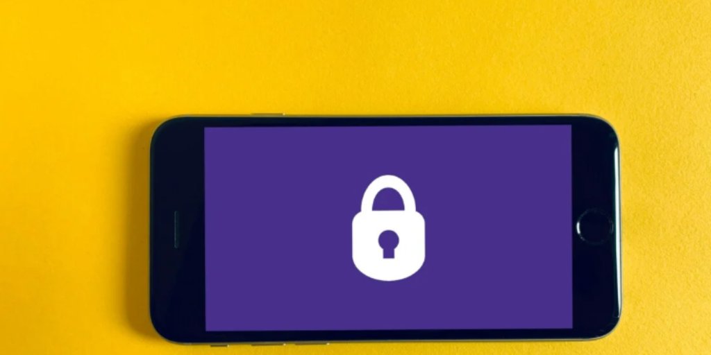 TonMobi's tweet image. Tu utilises ton numéro pour te connecter à ta banque ou à ton cloud ? 📱💳 

Découvrez les protections simples ici : frandroid.com/comment-faire/… 

#CyberSécurité #SIMSwap #ProtectionNumérique