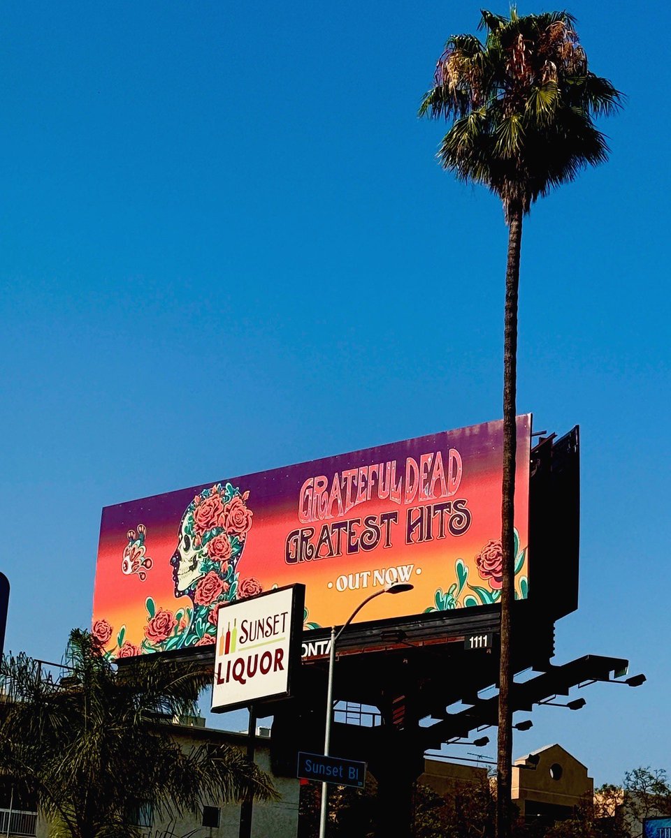 GratefulDead's tweet image. Spotted on Sunset & Martel in Los Angeles, ‘Gratest Hits’⚡️Have you grabbed your copy yet?
