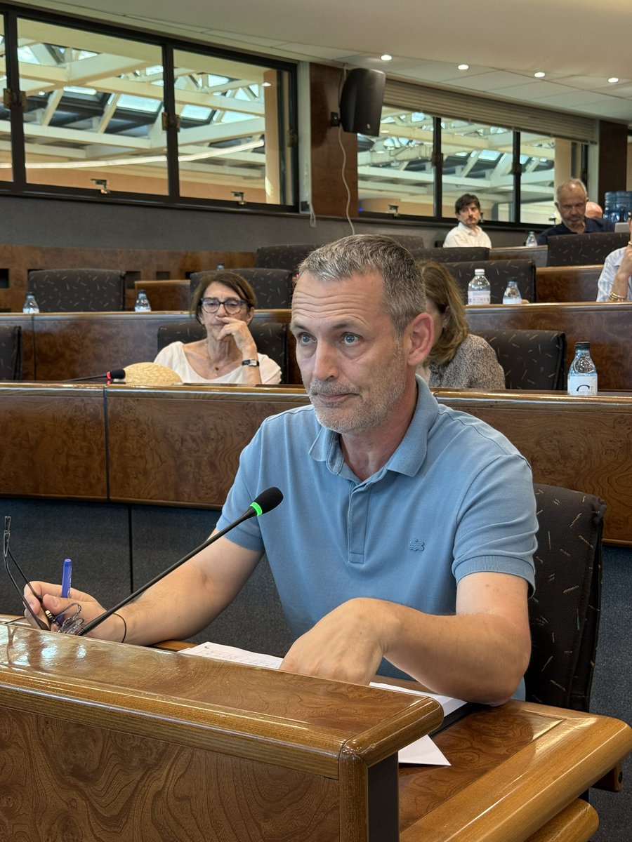 pays_ajaccien's tweet photo. #ConseilCommunautaire 
☑️La CAPA renouvelle son soutien à la Mission Locale d’Ajaccio ! 
2024 : 437 jeunes accompagnés vers l’emploi, la formation ou le logement 
🔜 2025-2027 : + de permanences, logement &amp; suivi renforcé
📍 https://t.co/9wvQ0jf4tt https://t.co/vfYxEYU25M