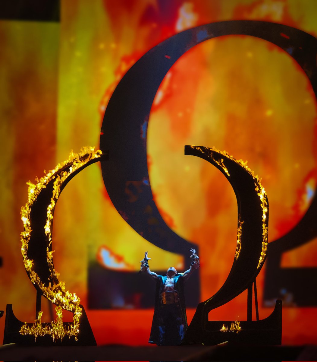 MonicaLikesAEW's tweet image. O-M-E-G-A #aew #AEWAllInTexas 
📷 by me