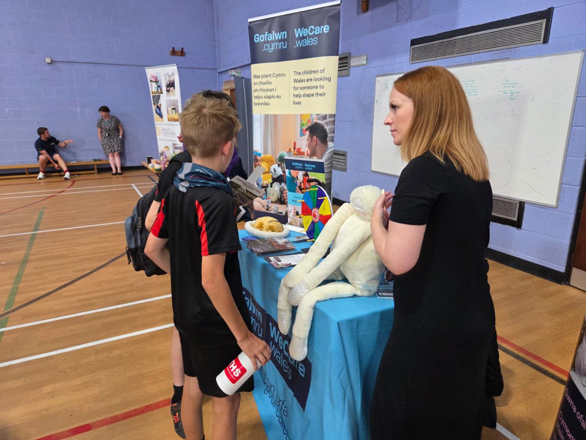 crickhowellhs's tweet image. Careers Day in School! 22 employers, uniβs &colleges visited, to inform learners about pathways available to them, plus a full day of careers lessons.Thanks to staff & @CareersWales for engaging a diverse range of employers and for their continued support. Diolch i bawb! π #CWRE