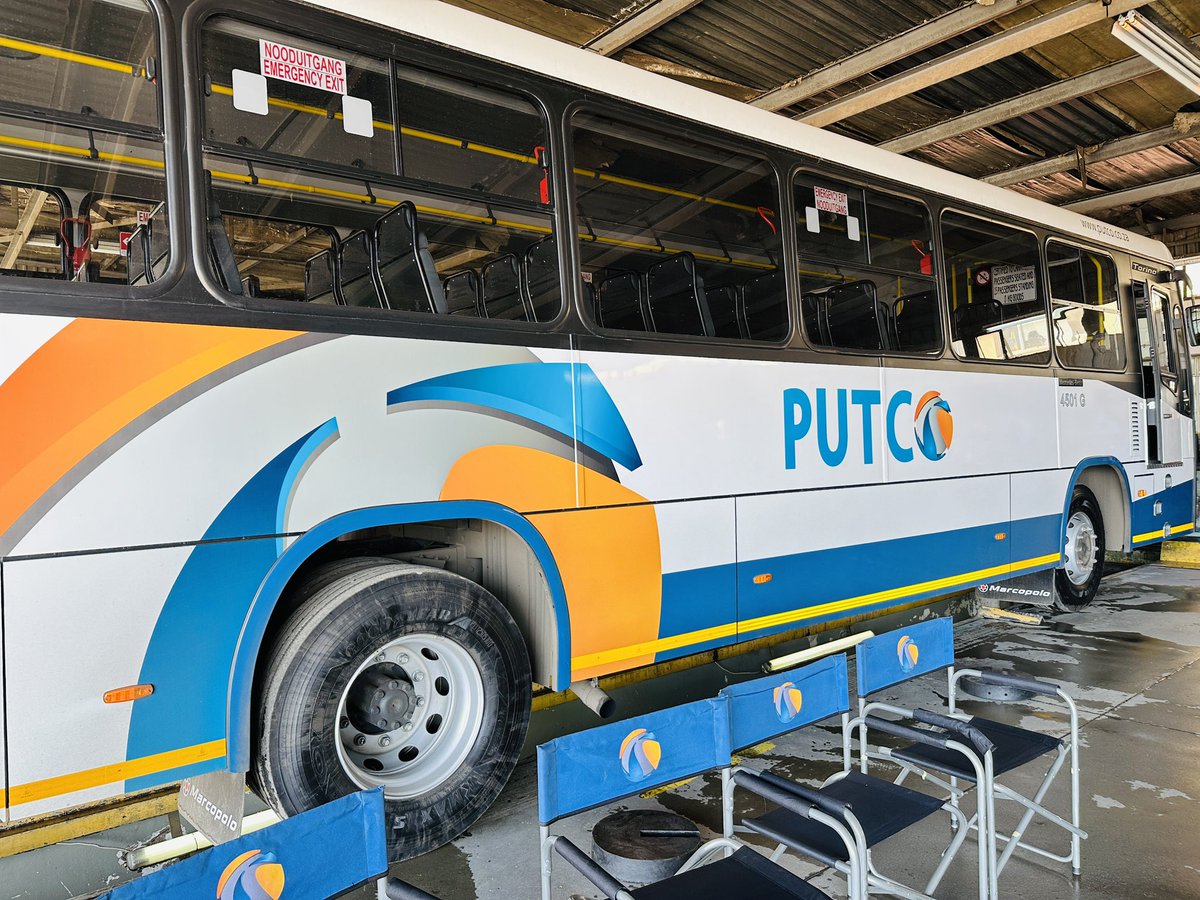 RAF_SA's tweet image. 🚍✨ Today, the Road Accident Fund (RAF) held a Driver Appreciation Activation at the Putco Dobsonville Depot!
This initiative honours public transport drivers for their service and emphasizes the importance of road safety.
#LetsStaySafeTogether