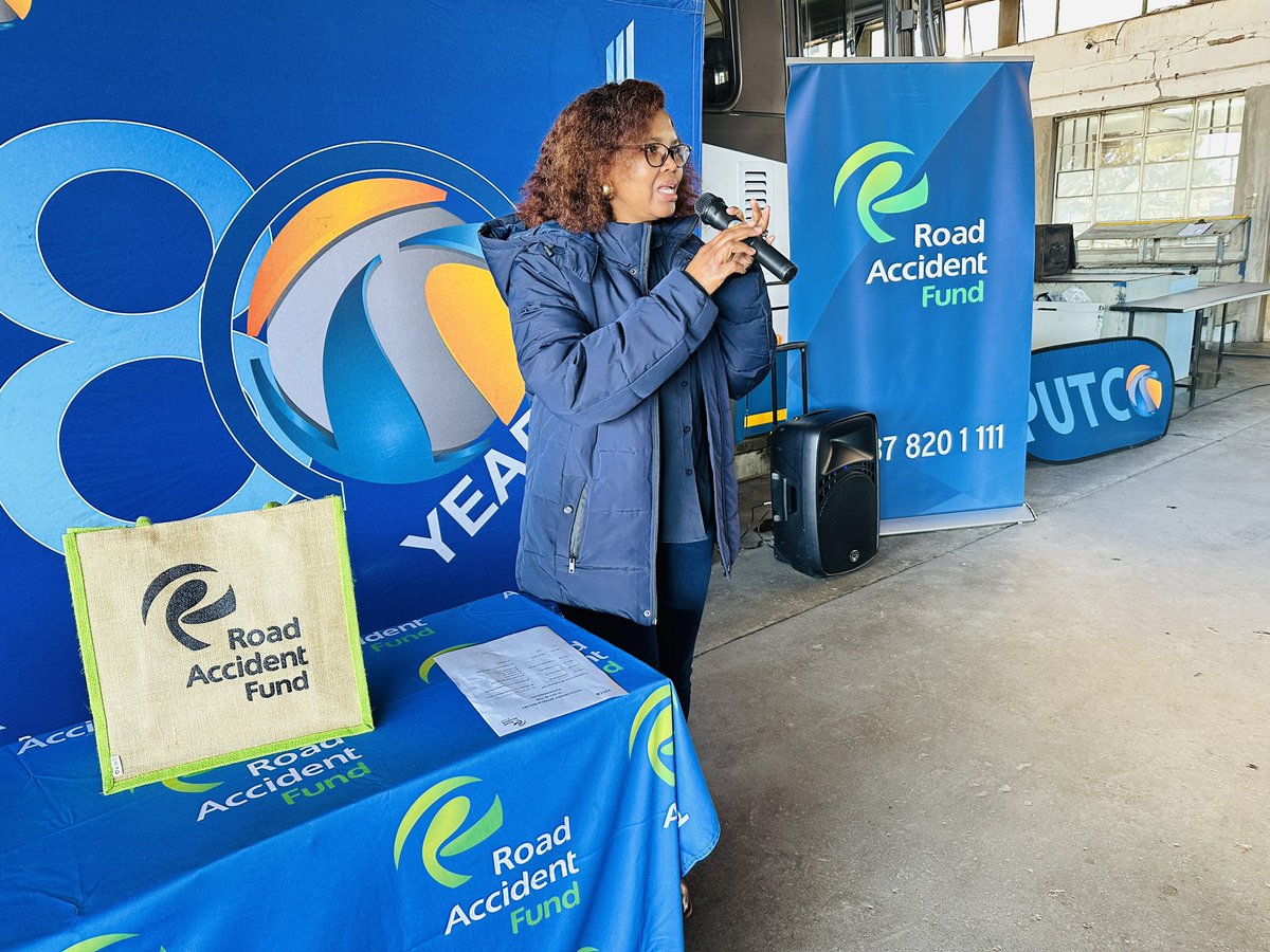 RAF_SA's tweet image. 🚍✨ Today, the Road Accident Fund (RAF) held a Driver Appreciation Activation at the Putco Dobsonville Depot!
This initiative honours public transport drivers for their service and emphasizes the importance of road safety.
#LetsStaySafeTogether