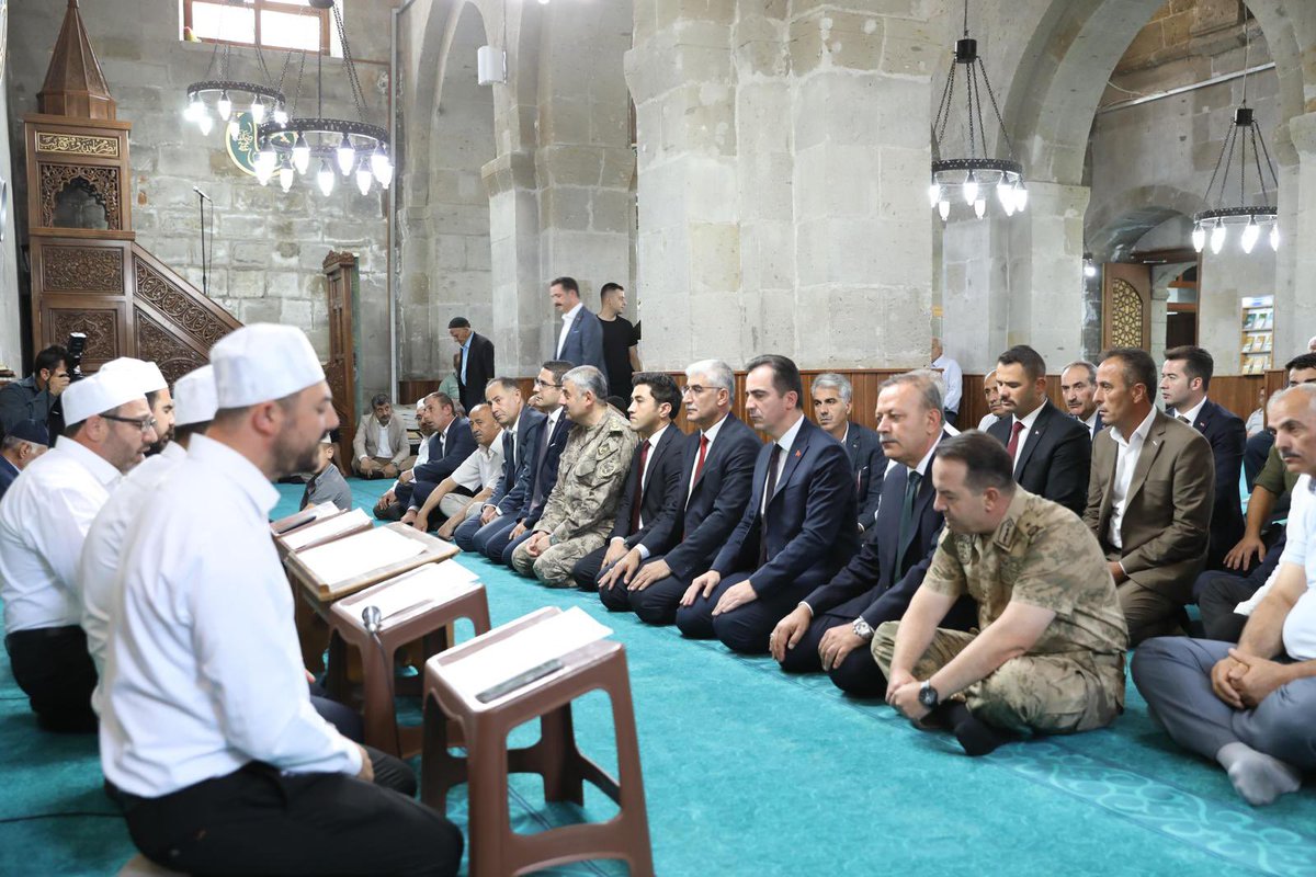 Bitlis’te 15 Temmuz Konferansı: “Milletin Zaferi”

Detay için:👉 beu.edu.tr/Haberler/bitli…