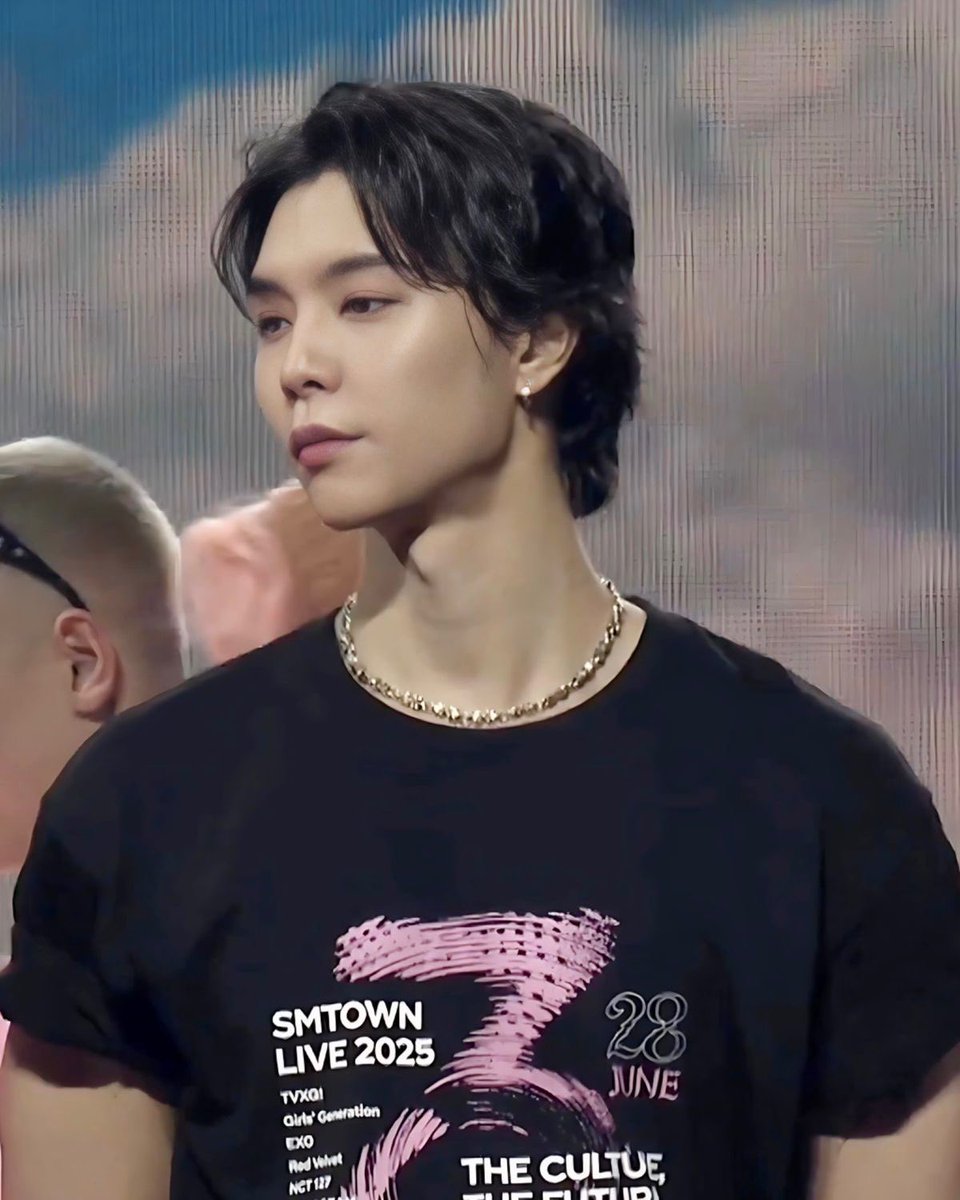 allureeternite's tweet photo. Next time if you cry because of a man, make sure he looks like this otherwise nah.. u just waste ur tears #remindertomyself https://t.co/xMESejHyCq