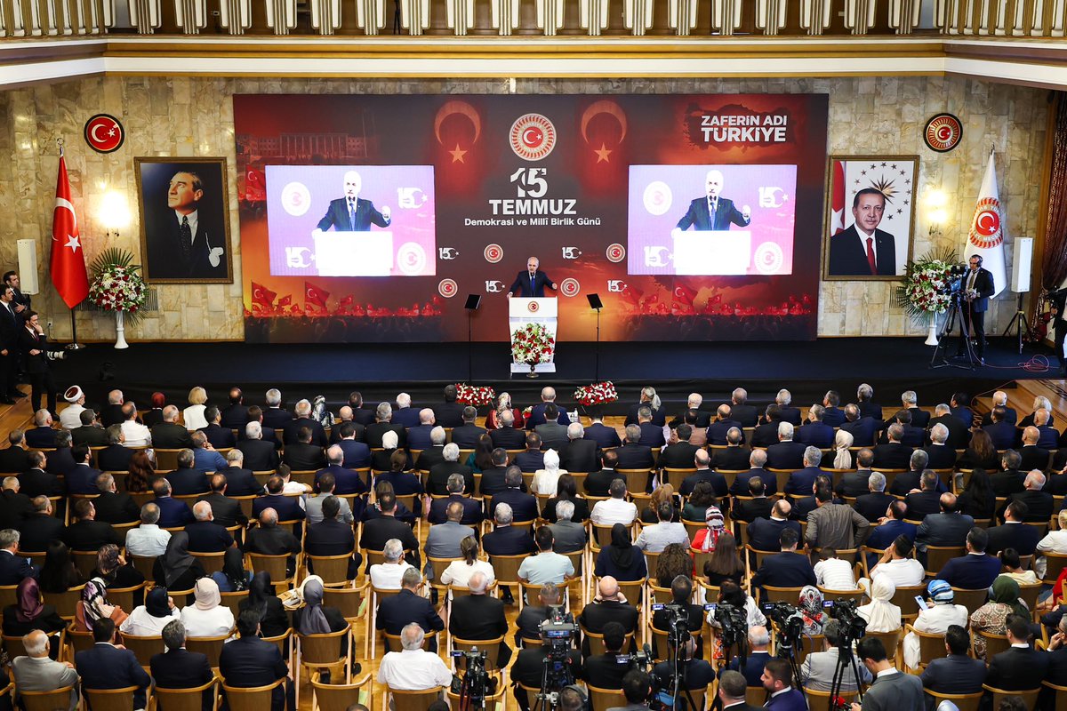 kurtcancelebi's tweet photo. 15 Temmuz’u unutmamak yalnızca bir geceyi değil; milletçe hayırla andığımız direnişi, ödenen bedelleri ve koruduğumuz istiklali hatırlamaktır.

Bu toprağın evlatları o gece bağımsızlığımızı şahadetle mühürledi.
Şehitlerimize rahmetle, gazilerimize minnetle. 🇹🇷 https://t.co/Dpcn7a0V4I