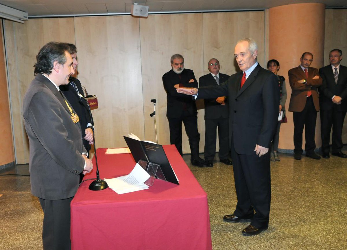 ImmaTorFaus's tweet image. 🕊️ Lluís Viu Torres ens ha deixat als 82 anys va ser pioner olímpic, cònsol d’Andorra la Vella i ambaixador. Del 2010 al 2012 representà Andorra a l’ONU-Ginebra, Suïssa, San Marino, Mònaco i Liechtenstein. El més sincer condol del Ministeri d’Afers Exteriors. Descansi en pau. 🖤