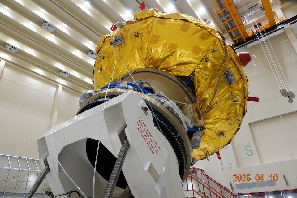 AJ_FI's tweet image. The joint European Space Agency (ESA) and Chinese Academy of Sciences (CAS) SMILE mission to study the Sun–Earth connection is ready for space after a series of tests. Launch in 2026.
esa.int/Science_Explor…