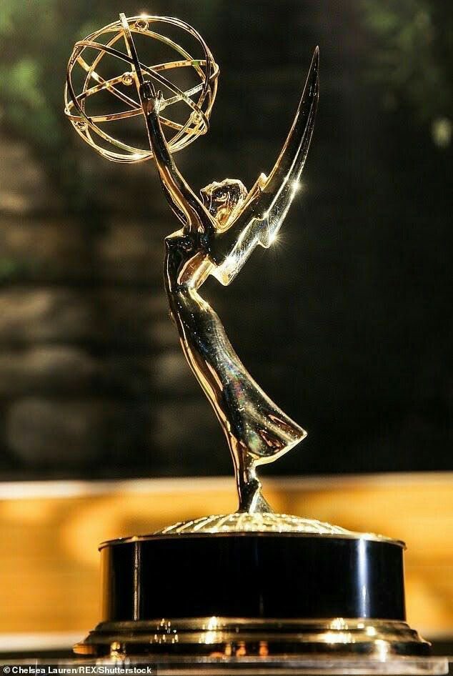 theyoncesource's tweet image. 🚨 Beyoncé Bowl received 4 nominations at the 2025 Emmy Awards.
-Outstanding Variety Special (Live)
-Outstanding Directing For A Variety Special
-Outstanding Production Design For A Variety Special
-Outstanding Choreography For Variety Or Reality Programming
She’s only credited…