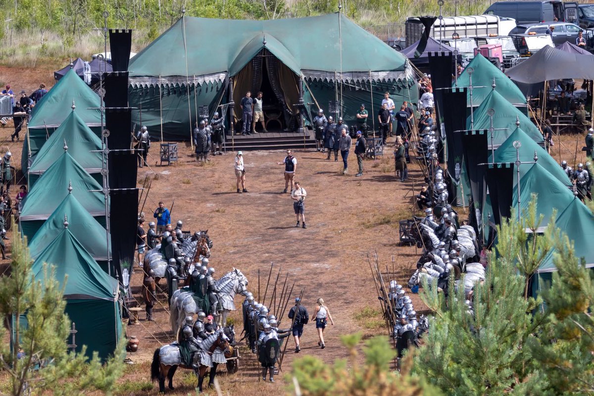 w. media tweet media