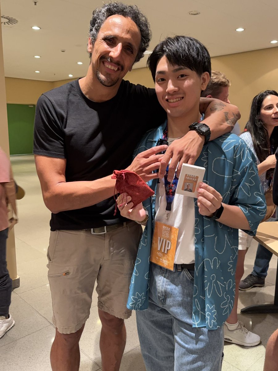 fuka_magic_'s tweet image. ちなみに、昨日はヘクターマンチャさんのアシスタントしました！
たまたま選ばれただけ😅
初日から濃い経験した😆